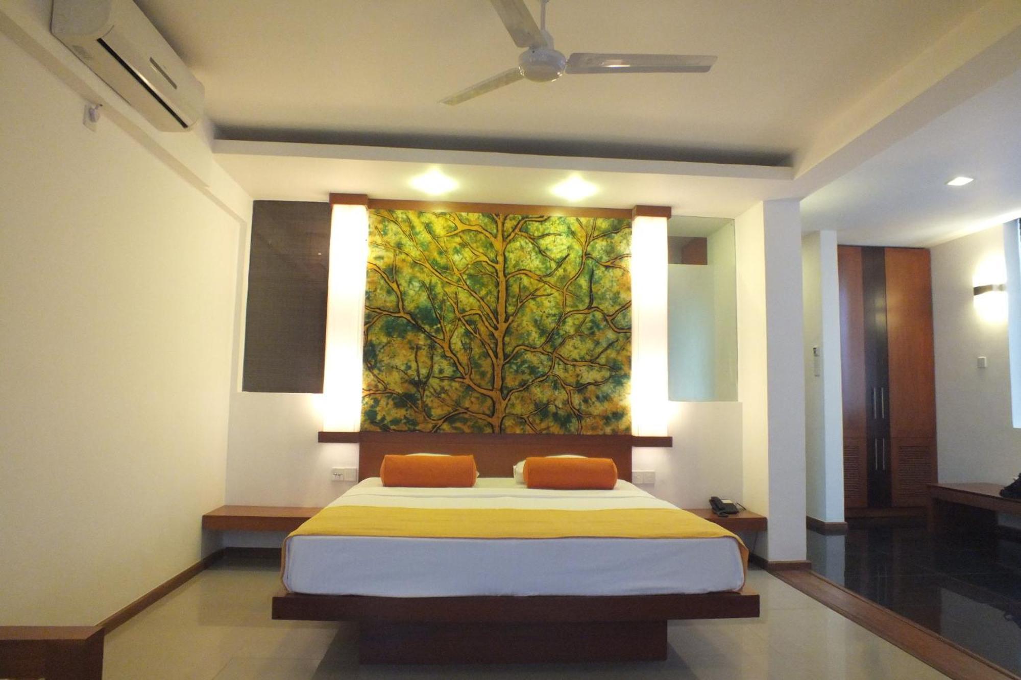 Hotel Topaz Kandy Exteriör bild