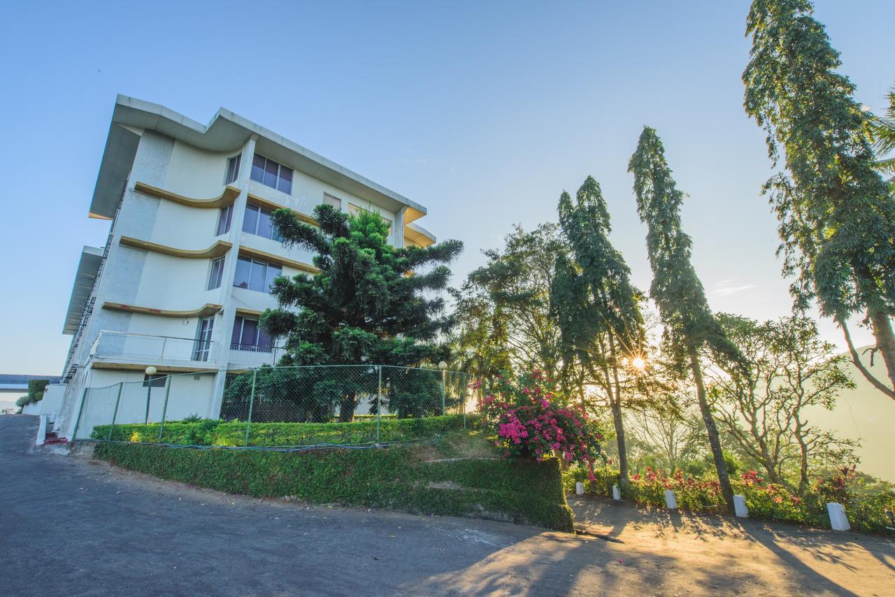 Hotel Topaz Kandy Exteriör bild