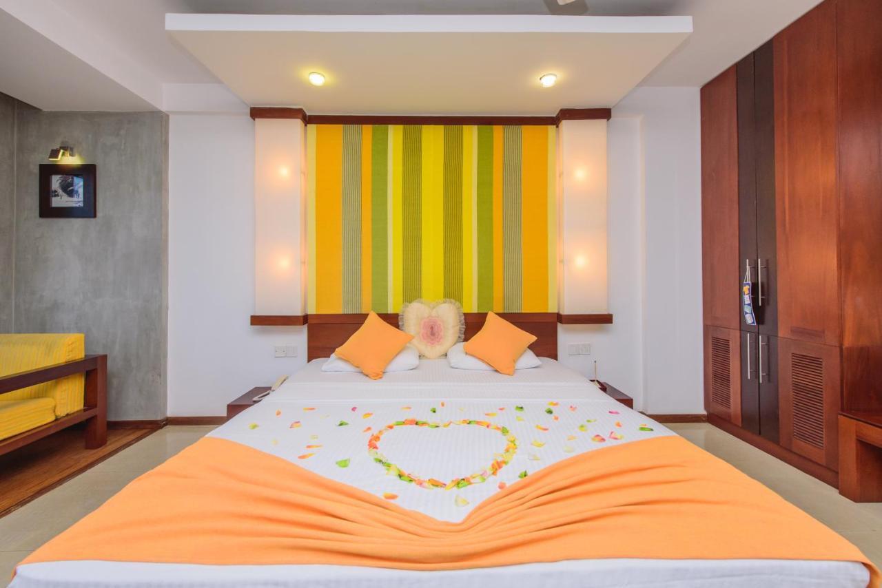 Hotel Topaz Kandy Exteriör bild
